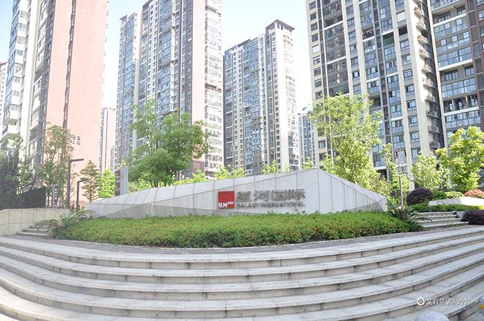 中央空调安装图片_中央空调图片安装示意图_中央空调图片安装图