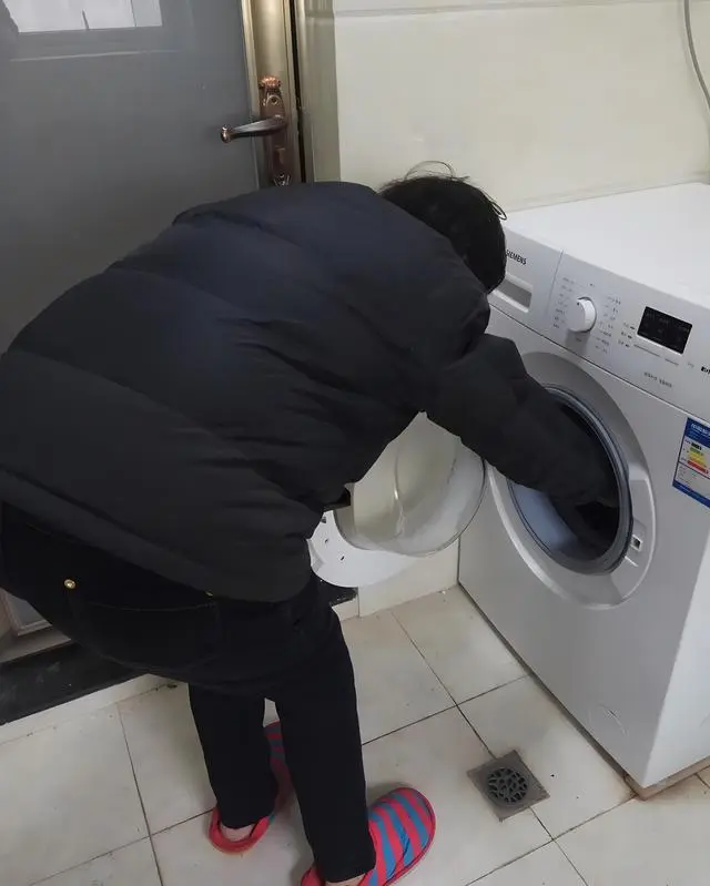 好后悔买滚筒洗衣机_洗衣机买滚筒的好吗_洗衣机千万别买滚筒